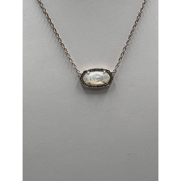 Kendra Scott Elisa Gold Plated Pendant Necklace Prong set Ivory Mother-of-Pearl - Picture 4 of 11